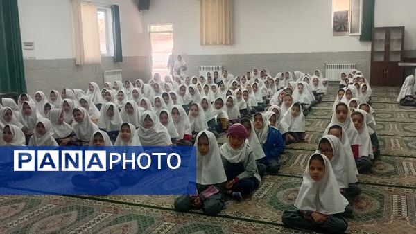 بزرگداشت ولادت حضرت زینب(س)در دبستان شهید عامل هوشمند زارچ 