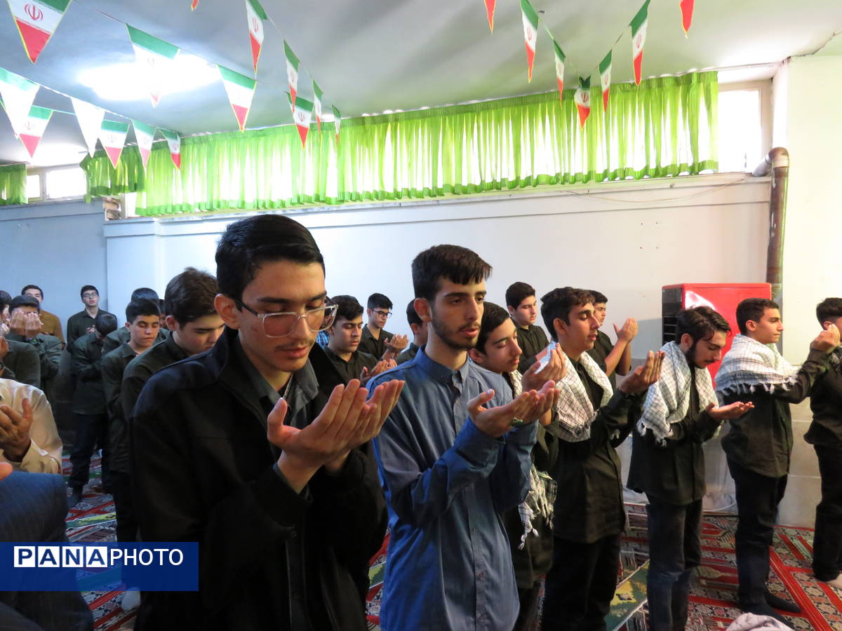 زنگ نماز متمرکز استانی در دبیرستان شهید پناهی ناحیه 3 کرج  نواخته شد