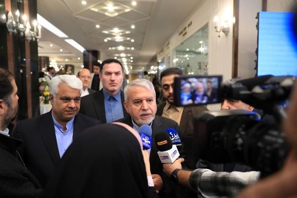 دیپلماسی استانی، فرصت توسعه گردشگری و صنایع دستی مرزهای کشور را فراهم می‌کند