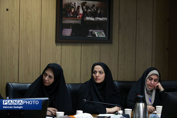 دومین جلسه هم‌اندیشی وزیر آموزش و پرورش با منتخبی از مدیران مدارس