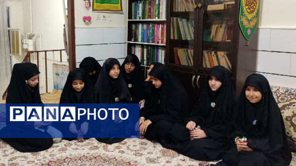 دیدار با خانواده شهید نیازمند در شهرستان سمنان
