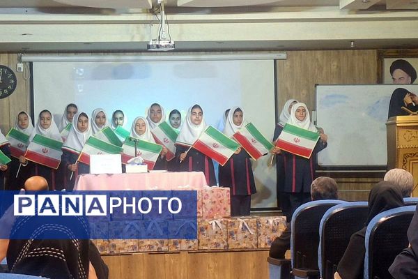 نشست صمیمی رئیس آموزش‌وپرورش قدس با انجمن‌های مدارس