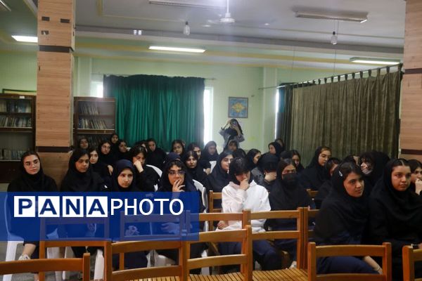 برگزاری کارگاه خبرنگاری در هنرستان بعثت