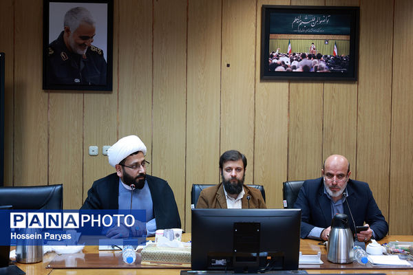 آیین رونمایی از کاربرگ حفظ موضوعی قرآن کریم و بازی آی‌لیگ