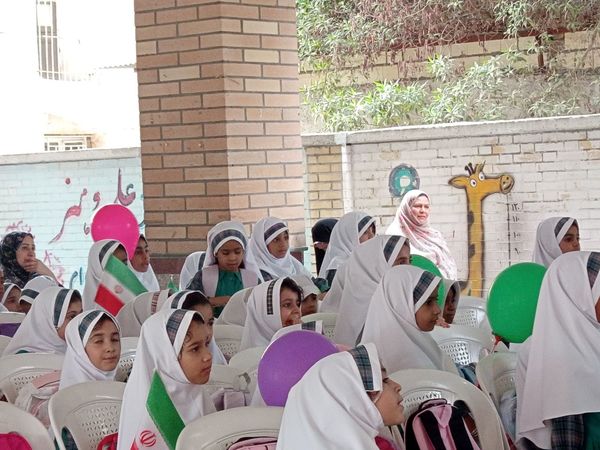 نماهای پرشور جشن شکوفه‌‌‌های میناب