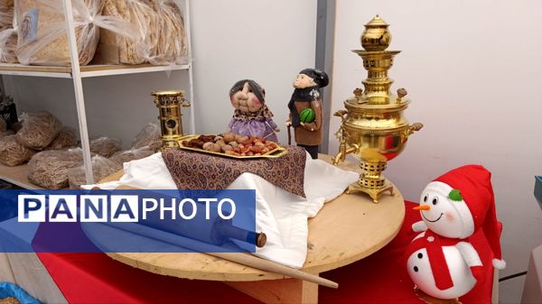 نمایشگاه یلدا در سایه‌سار چنار کهن لاهیجان تبریز گشایش یافت