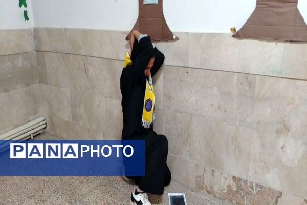بیست و هفتمین مانور زلزله سراسری در دبیرستان شهید مجید دهنوی نیشابور 