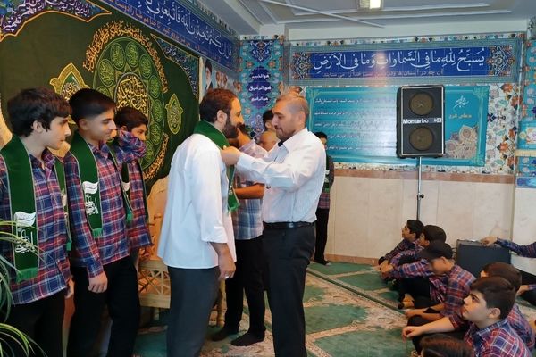 جشن پرشور عید غدیر خم در مدرسه شهدای مدافع حرم منطقه ۱۰ تهران