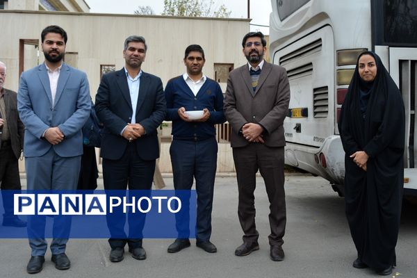 بدرقه دانش‌آموزان عمره‌گزار دختر شهرستان‌های استان تهران