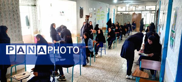 رقابت دانش‌آموزان خانمیرزا در امتحانات نهایی
