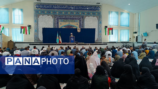 حضور امدادگران و کارکنان جمعیت هلال احمر در نماز عبادی، سیاسی جمعه شهرستان مارگون