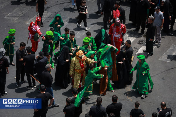 خیمه‌سوزان ظهر عاشورا در چهارراه گلوبندک تهران