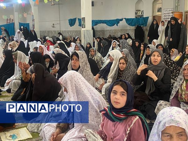 حضور جمعی از فرهنگیان مانه و سملقان در نماز عبادی سیاسی جمعه