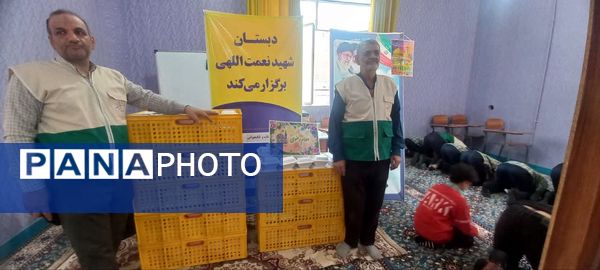 دانش‌آموزان دبستان شهید نعمت‌اللهی مهمان سفره رضوی شدند