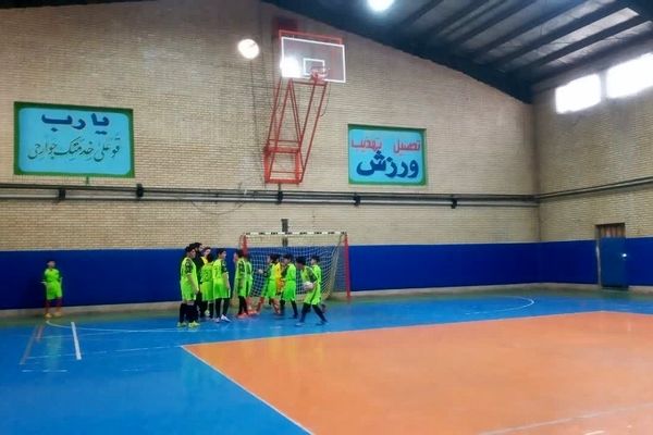 رقابت دوازده تیم فوتسال در پیشوا؛ آیت‌الله مشکینی و خورشید هشتم در فینال