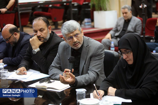 نشست مدیران وزارت آموزش و پرورش با اعضای کمیسیون آموزش مجلس