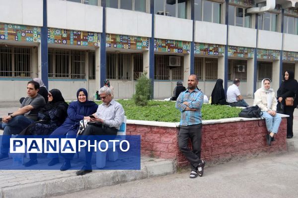 غوغای دانشگاه فردوسی مشهد در روز کنکور ۱۴۰۴