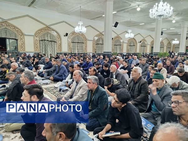 مراسم احیای شب های قدر در آرامگاه شهید سید حسن مدرس (ره) شهرستان کاشمر 