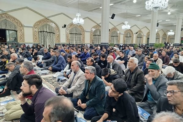 مراسم احیای شب های قدر در آرامگاه شهید سید حسن مدرس (ره) شهرستان کاشمر 