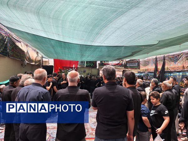 مراسم عاشورای حسینی در انگورستان ملک اصفهان