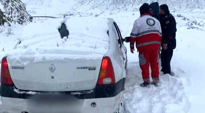 امدادرسانی به حدود ۸۰۰۰ نفر گرفتار در برف و کولاک طی سه روز اخیر در کشور