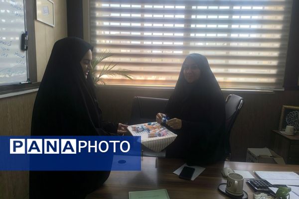پاسداشت بزرگداشت حافظ شیرازی در اداره آموزش و پرورش ناحیه یک شهرری