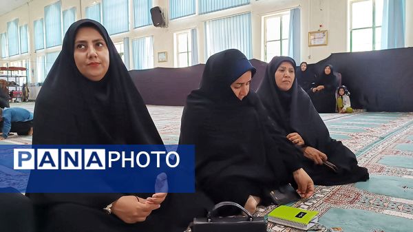 همایش بررسی نقش بانوان در ترویج فرهنگ عاشورا، مقاومت و فریضه‌های دینی در مارگون