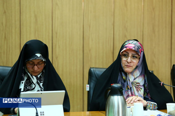 نشست صمیمانه وزیر آموزش و پرورش با مدیران مدارس