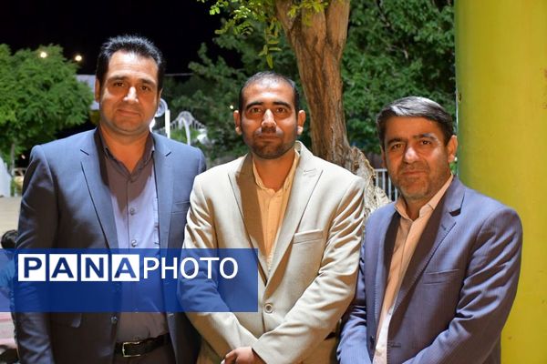 هفته‌ای برای ستایش دانایی؛ جشن معلمان در تالار ملک برگزار شد
