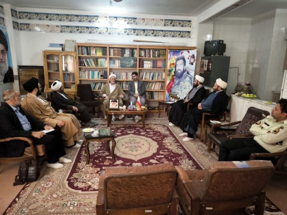 حضور مبلغان در مناطق گردشگری از جمله اقدامات موثر در حوزه عفاف و حجاب است