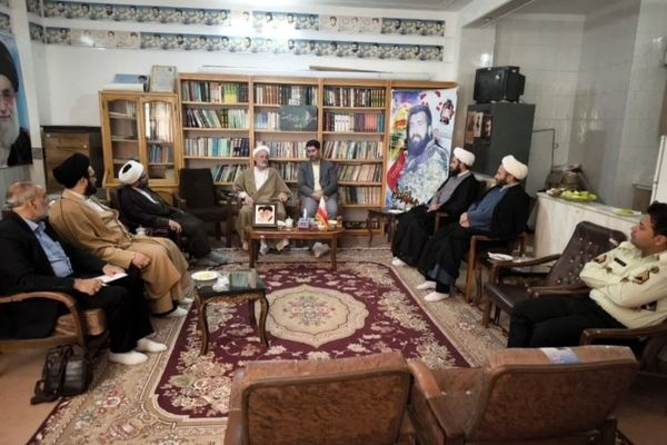 حضور مبلغان در مناطق گردشگری از جمله اقدامات موثر در حوزه عفاف و حجاب است