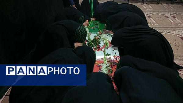 رویداد «لاله‌های روشن» همراه با استقبال از شهید گمنام