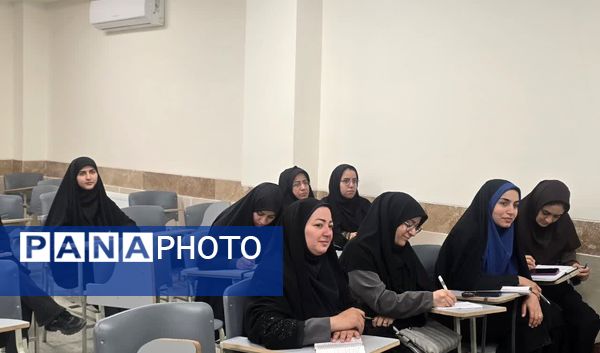 برگزاری کارگاه آموزشی دوره جامع اختلالات یادگیری در مجتمع آموزشی و تربیتی شایقی