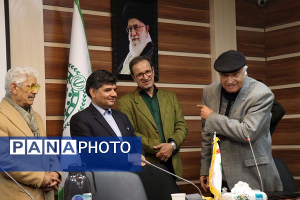 آیین رونمایی و آغاز فعالیت باشگاه مجریان دانش‌آموز