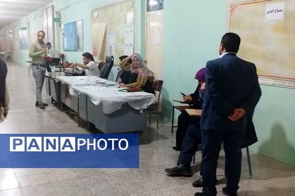 حضور مردم شهر کرمان در دور دوم انتخابات ریاست‌جمهوری