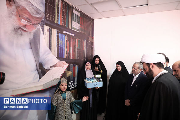 آیین تجهیز ۴۰۰۰ کتابخانه کلاسی با حضور وزیر آموزش و پرورش