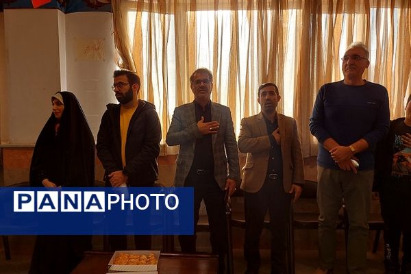 بزرگداشت روزجهانی معلول در مدرسه شهدای تقی زاده ۴