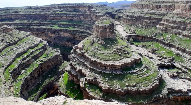 شهرستان دره شهر با جاذبه‌های طبیعی فراوان، بهشت گردشگران است