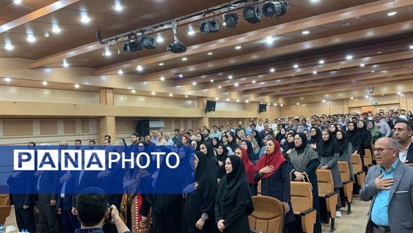 تجلیل از دانش‌آموزان برتر عشایری و کنکور سراسری در گنبد