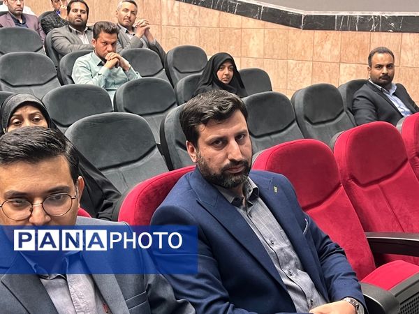  کارگاه توجیهی کیفیت بخشی معلمان پرورشی جدید الورود آموزش و پرورش ناحیه ٧ 
