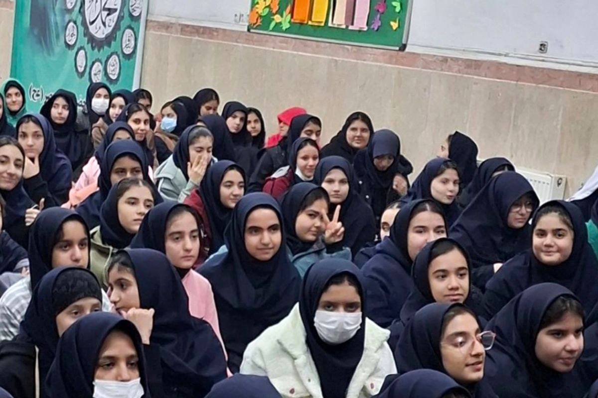 در سوگ مادرِ وفا