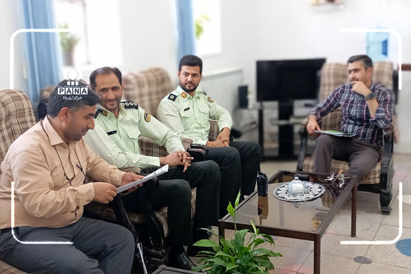 بازدید فرمانده نیروی انتظامی دهگلان از کانون‌های تربیتی شهید مطهری و شهید سمیه