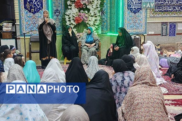 نوجوانان و جوانان در اعتکاف مسجد امام موسی کاظم (ع) گرد هم آمدند