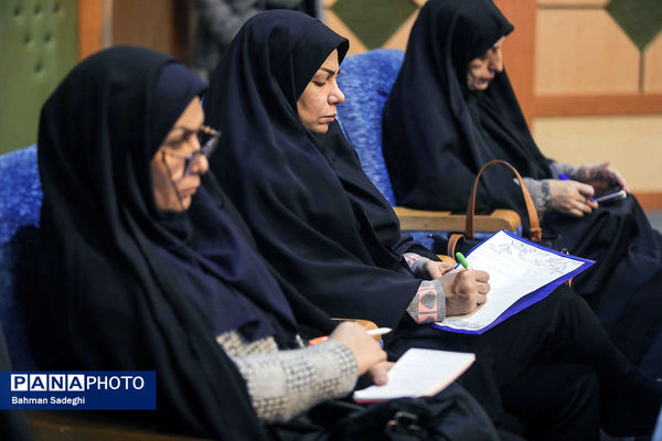 رویداد تفکر روایی در مدیریت مدرسه