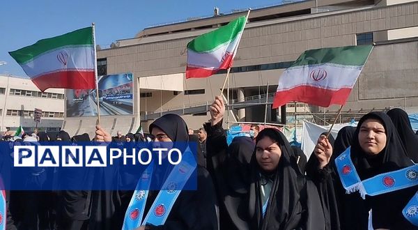 خروش پرشور مردم مشهد در روز ملی مبارزه با استکبار جهانی