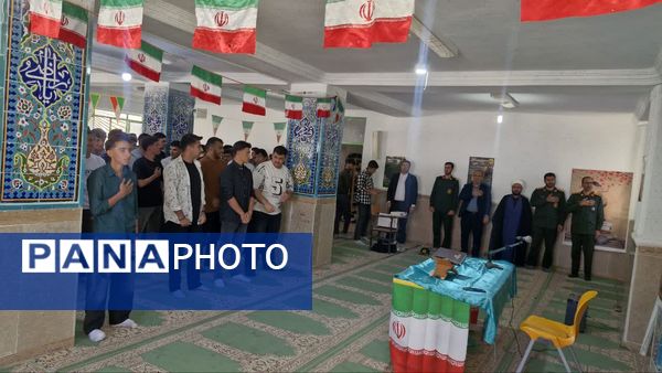 یادواره شهدای دانش‌آموز دبیرستان نمونه علامه امینی سی‌سخت