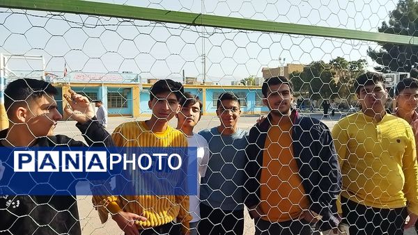 گذری بر روز های دوم و سوم از مسابقات فوتبال دبیرستان شاهد ابوذر غفاری نیشابور 