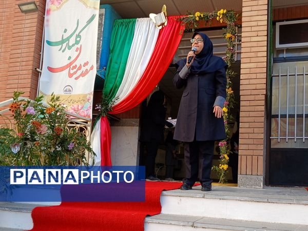 تشکیل انجمن اولیا و مربیان در دبیرستان حسن زاده اصفهانی 