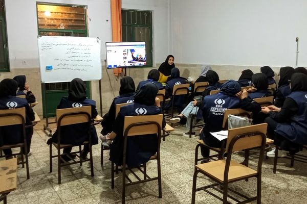 دارالفنون تا نانو، مسئله‌ محوری در کانون توجه