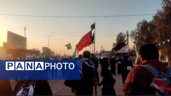 پیاده روی پرشور اربعین حسینی از جاده نجف تا کربلا